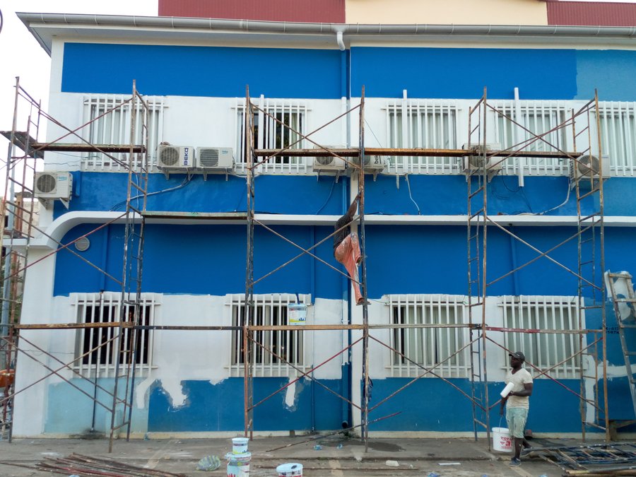 Chantier de peinture façade — Phase finale